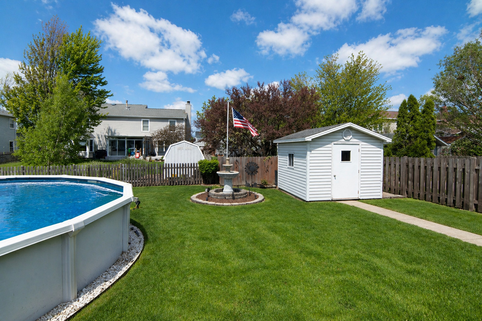 421 Burke Drive, Carol Stream, IL 60188