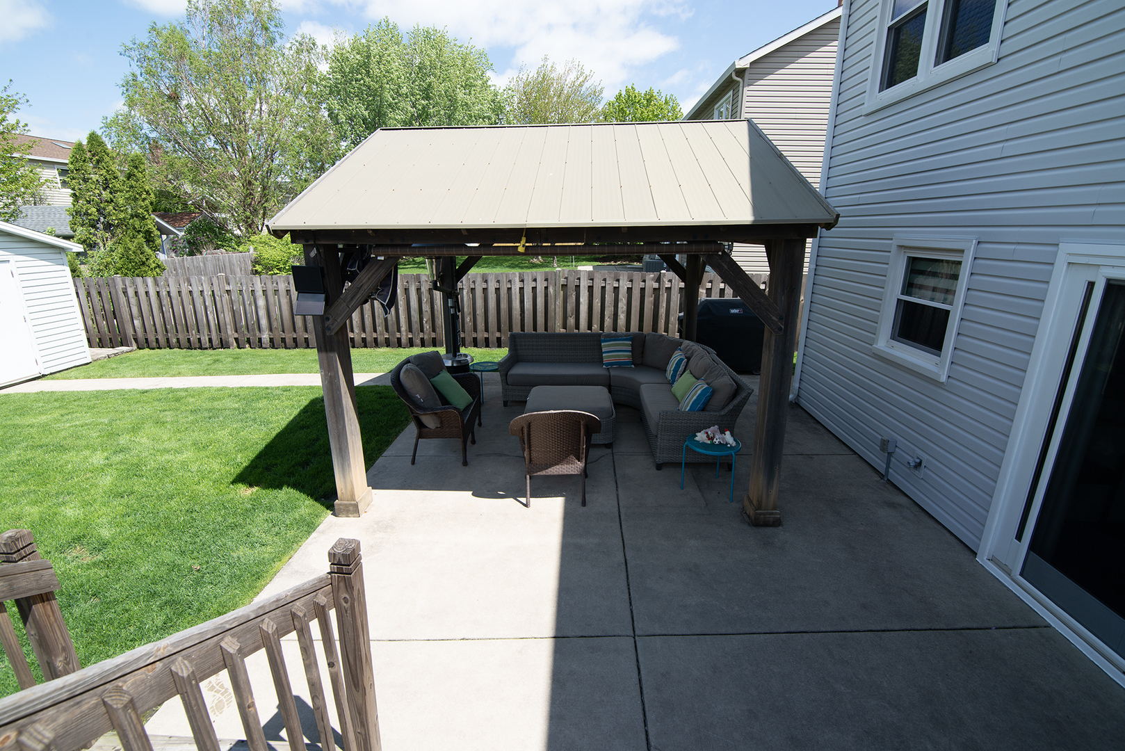 421 Burke Drive, Carol Stream, IL 60188