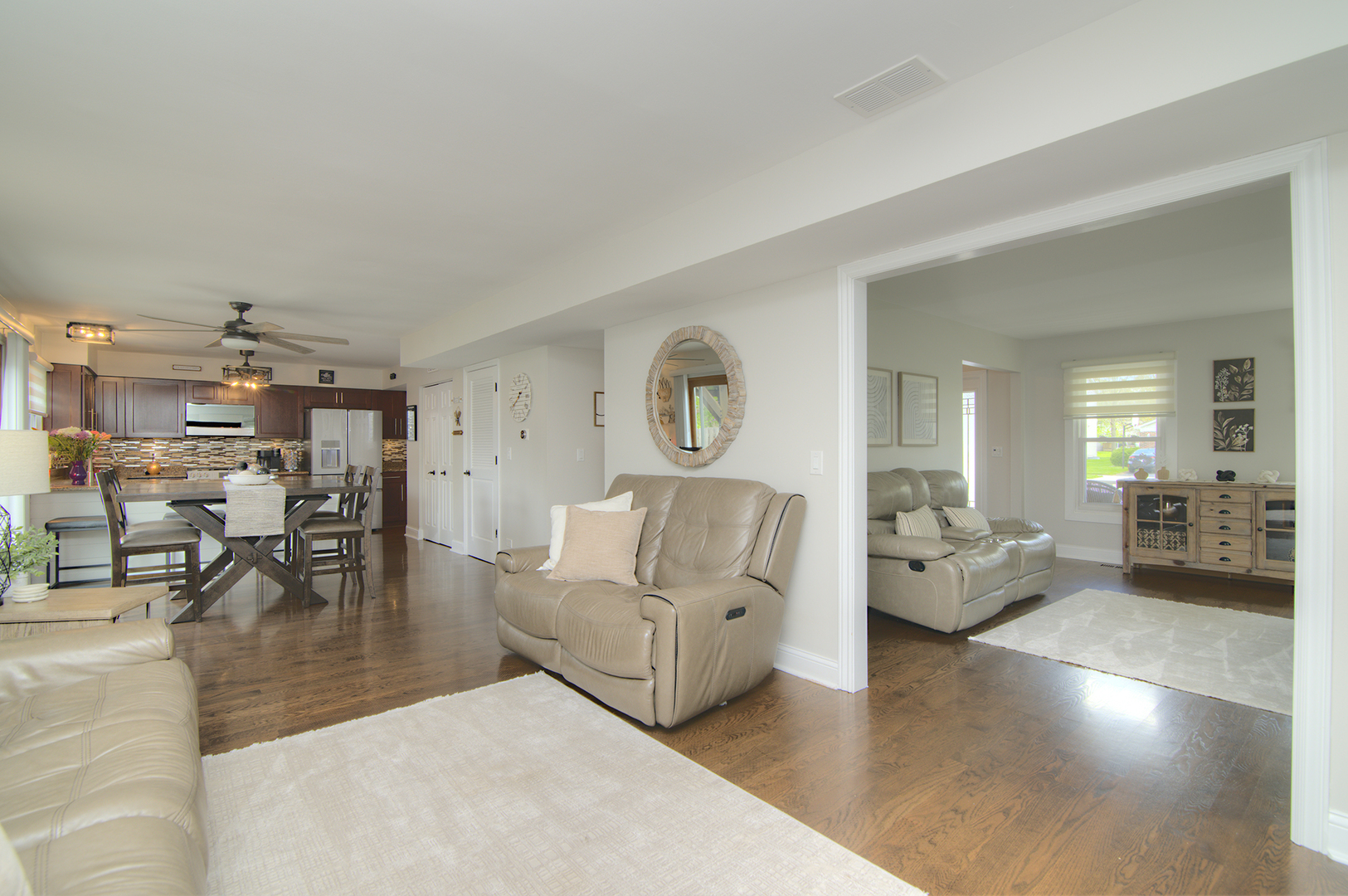 421 Burke Drive, Carol Stream, IL 60188