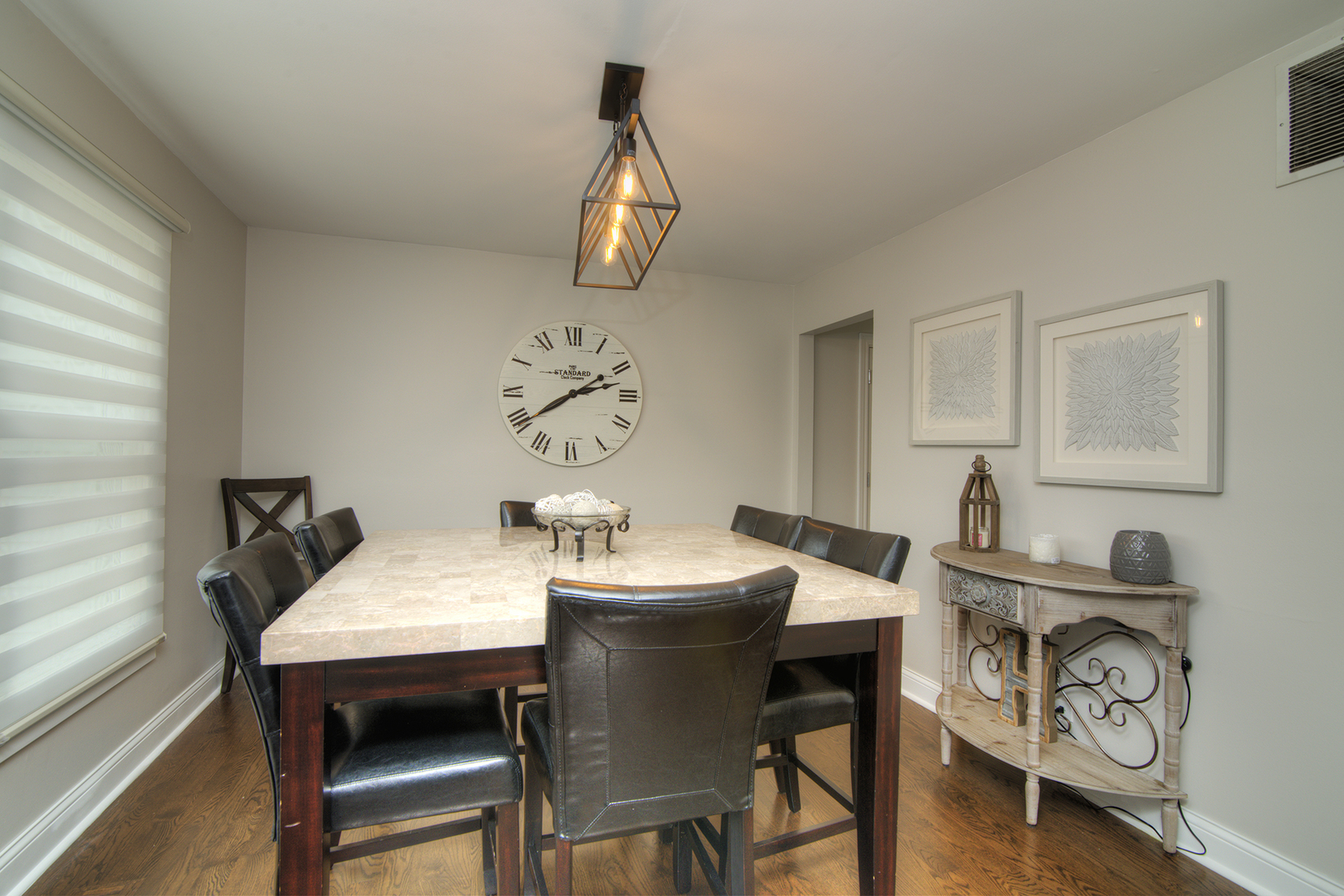 421 Burke Drive, Carol Stream, IL 60188