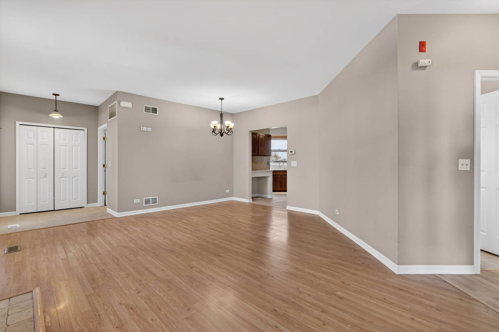 1226 Rhodes Lane #1226, Naperville, IL 60540