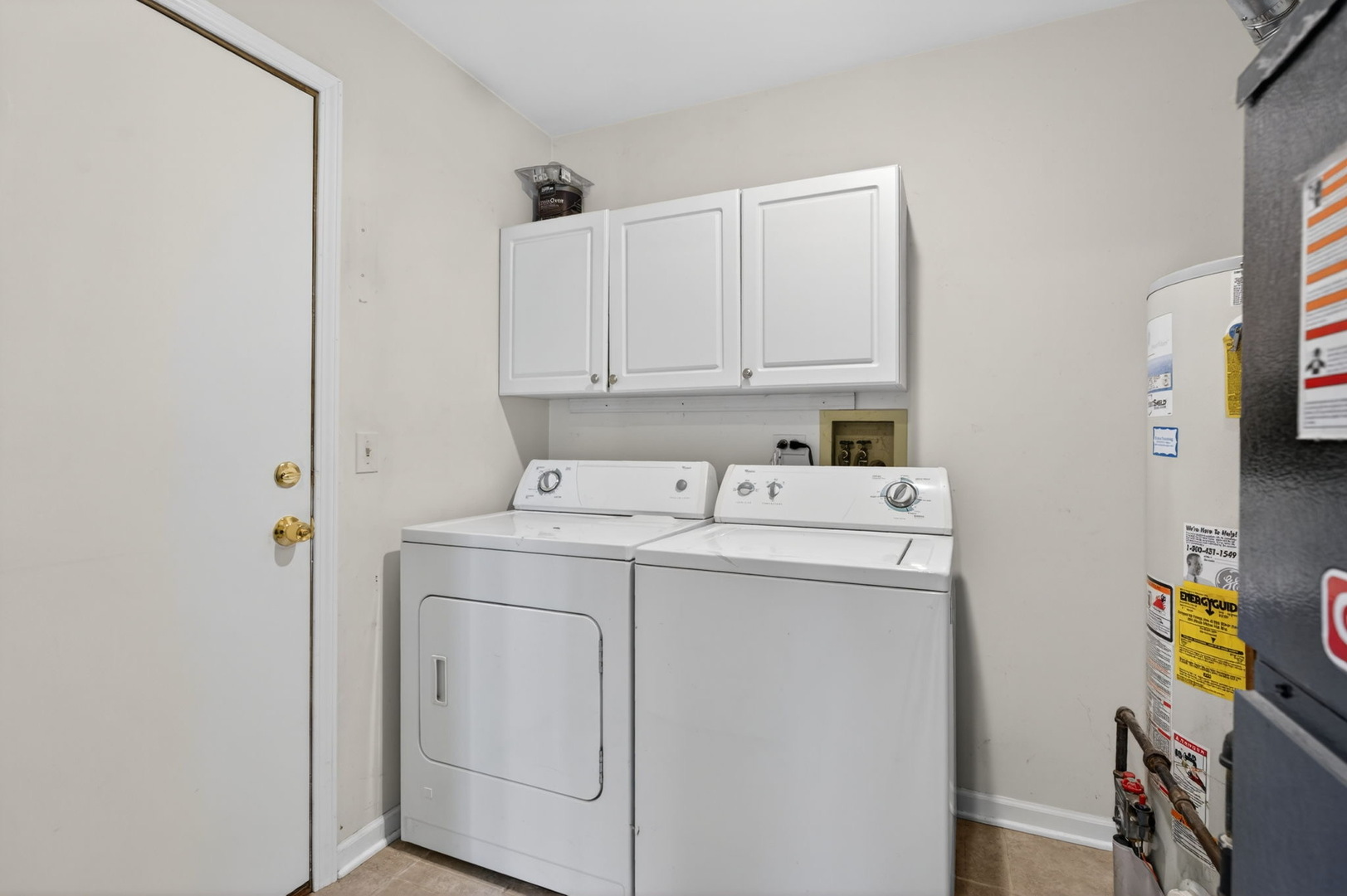 1226 Rhodes Lane #1226, Naperville, IL 60540