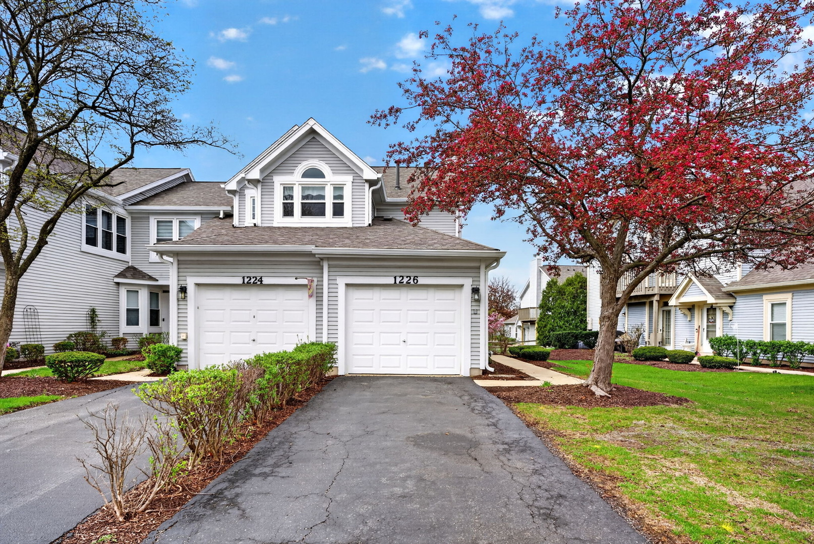 1226 Rhodes Lane #1226, Naperville, IL 60540