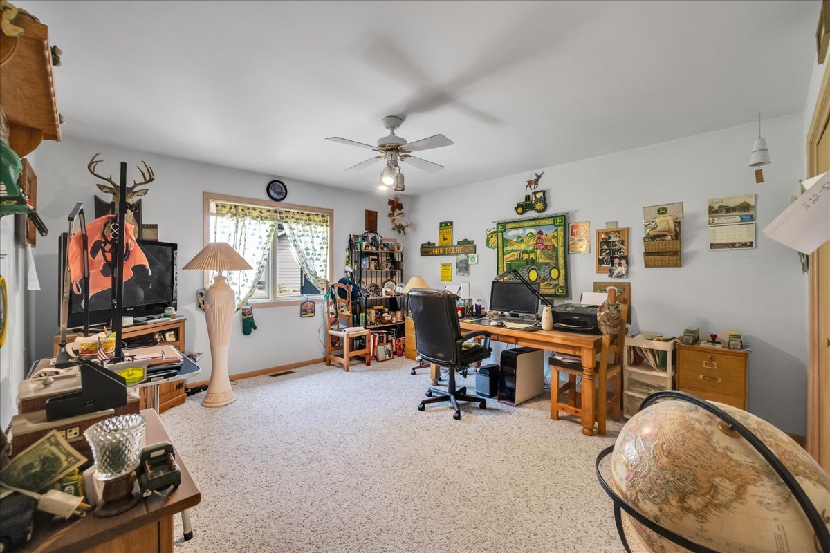 664 White Oak Way, Yorkville, IL 60560