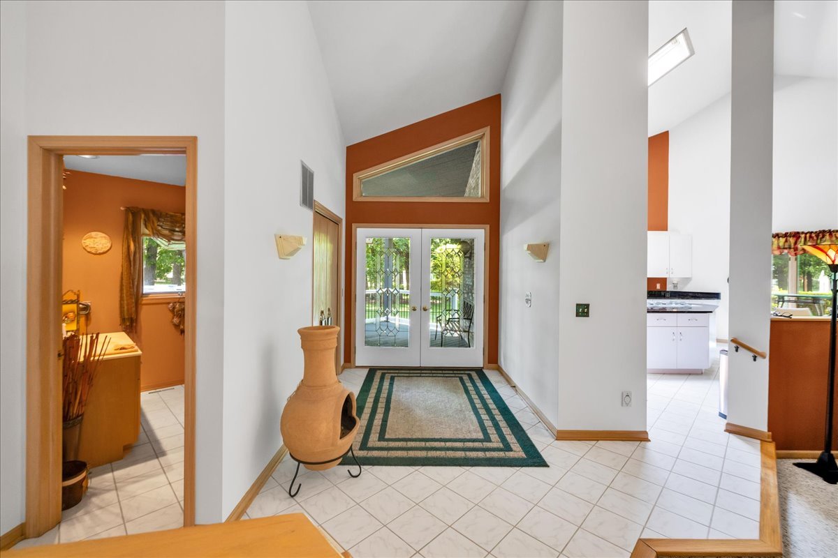 664 White Oak Way, Yorkville, IL 60560