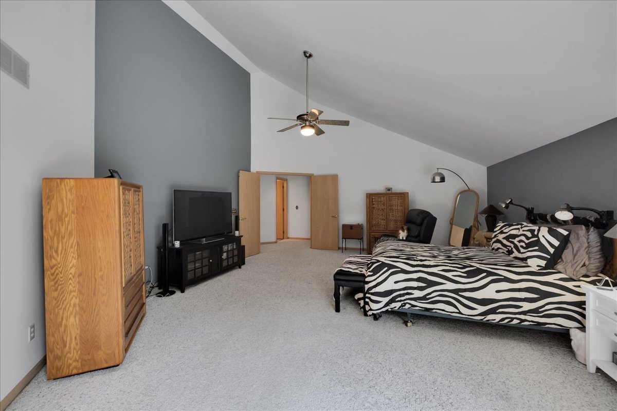 664 White Oak Way, Yorkville, IL 60560