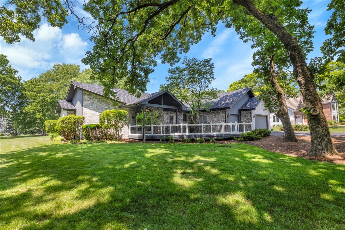 664 White Oak Way, Yorkville, IL 60560