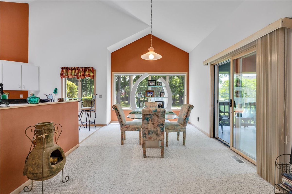 664 White Oak Way, Yorkville, IL 60560