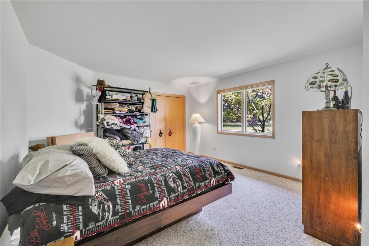 664 White Oak Way, Yorkville, IL 60560