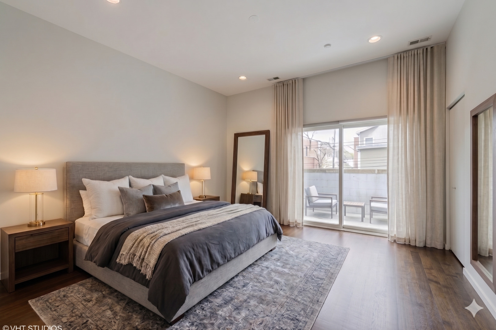 1872 N Damen Avenue #2N, Chicago, IL 60647