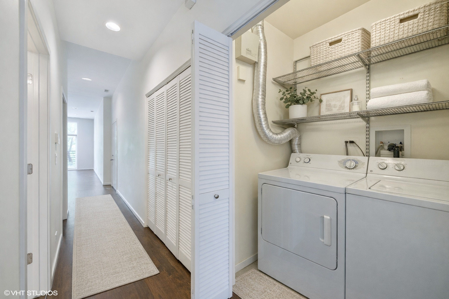 1872 N Damen Avenue #2N, Chicago, IL 60647