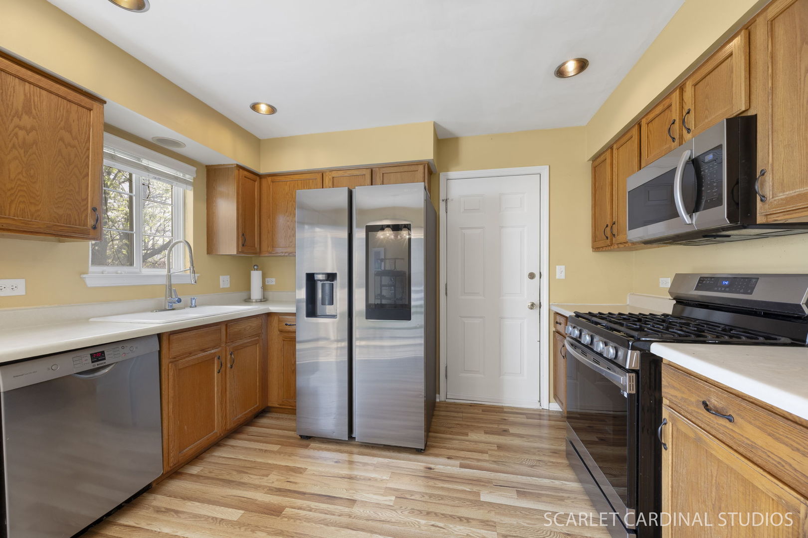 741 Cooper Court, Aurora, IL 60504