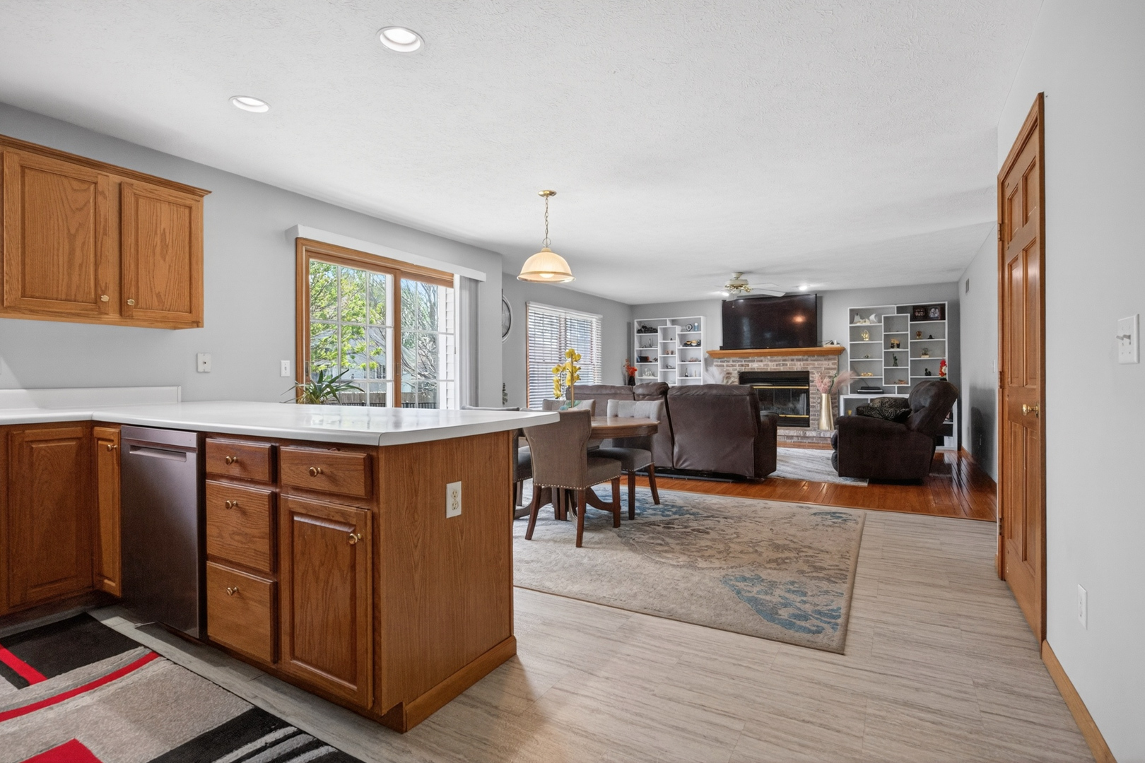 1503 Broad Creek Road, Bloomington, IL 61704