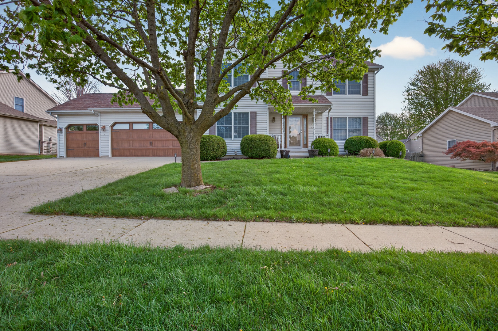 1503 Broad Creek Road, Bloomington, IL 61704