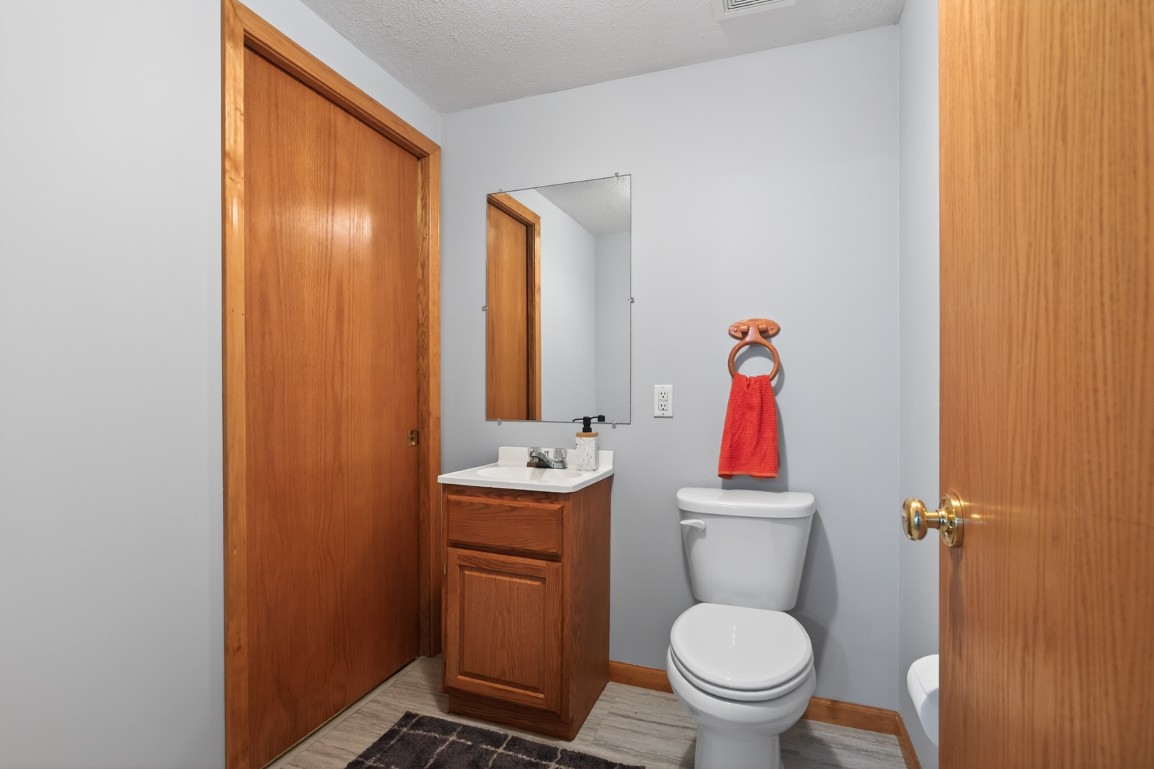 1503 Broad Creek Road, Bloomington, IL 61704