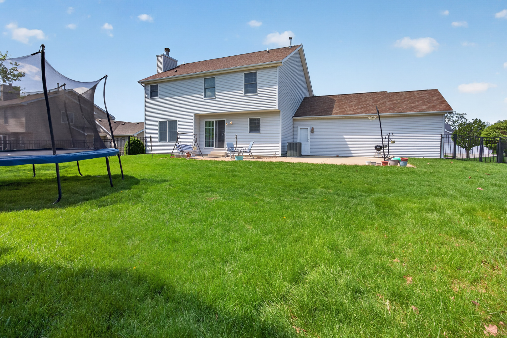 1503 Broad Creek Road, Bloomington, IL 61704