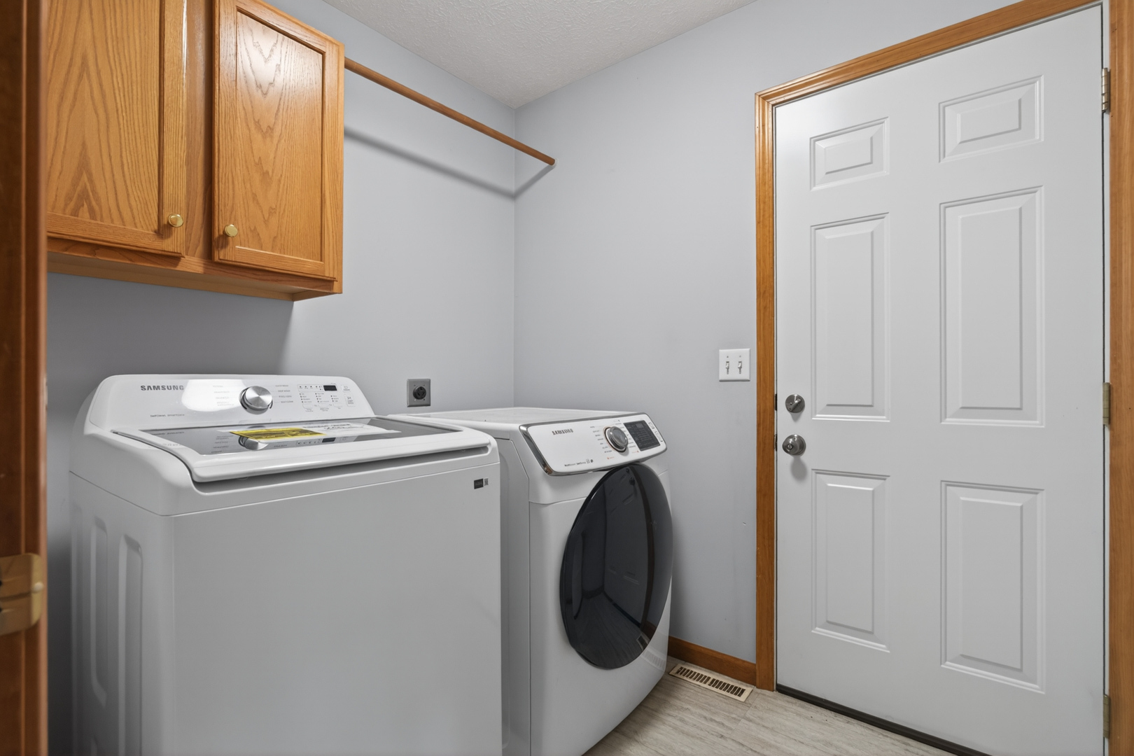 1503 Broad Creek Road, Bloomington, IL 61704