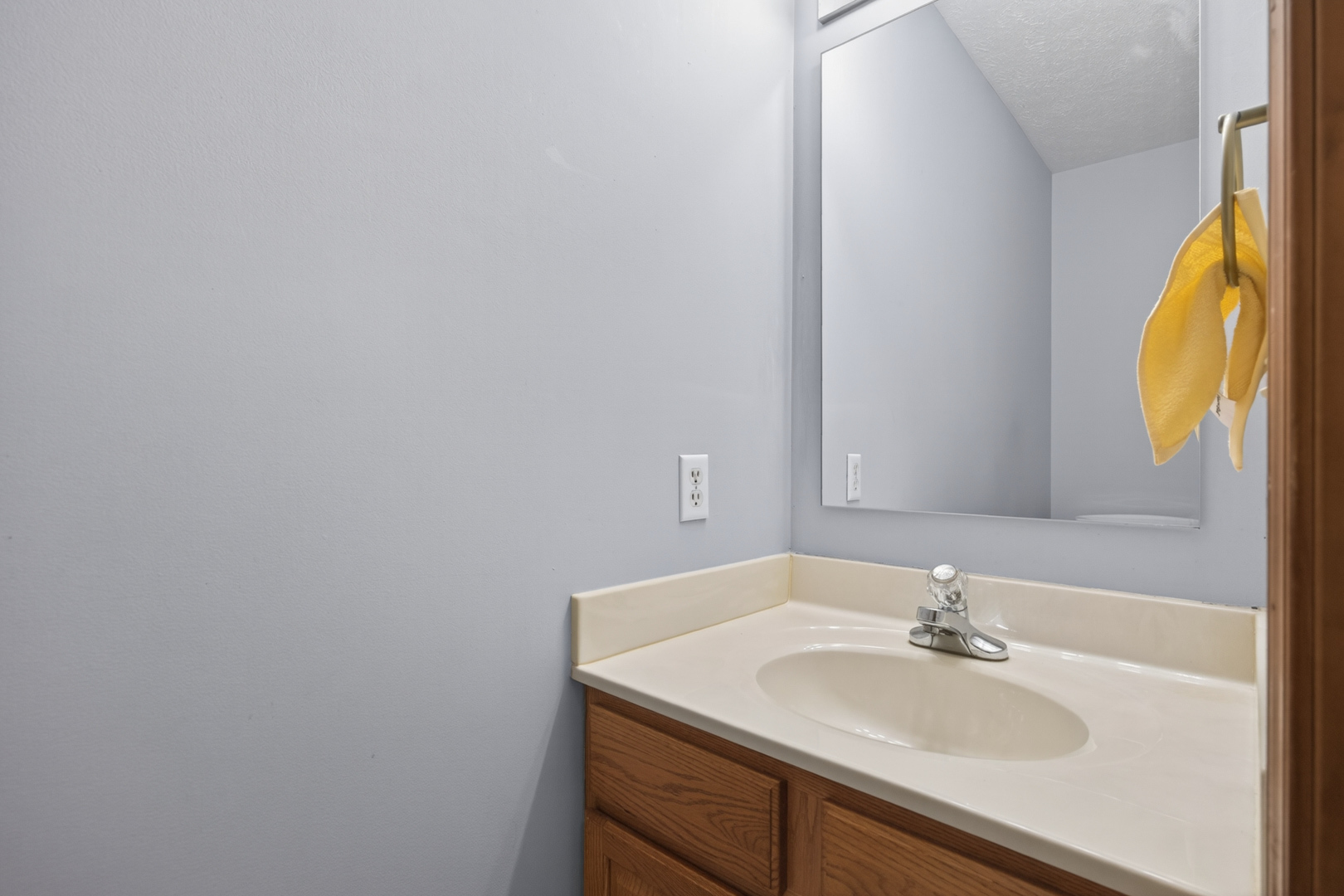 1503 Broad Creek Road, Bloomington, IL 61704