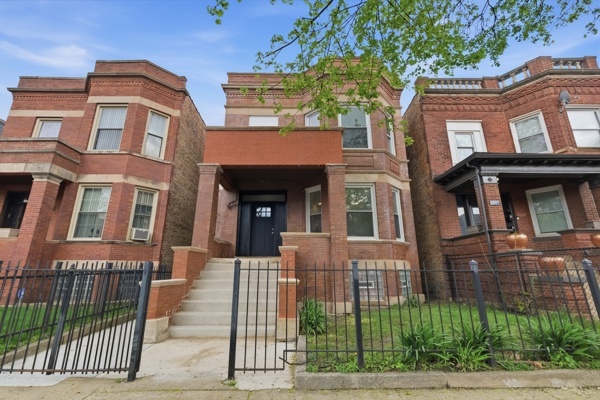 6139 S Saint Lawrence Avenue, Chicago, IL 60637