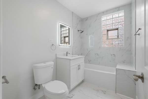 6139 S Saint Lawrence Avenue, Chicago, IL 60637