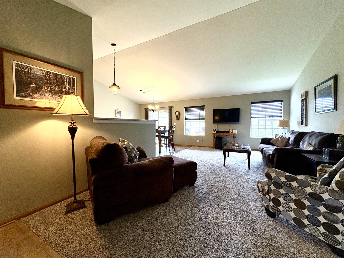 3150 Montrose Drive, Lake In The Hills, IL 60156