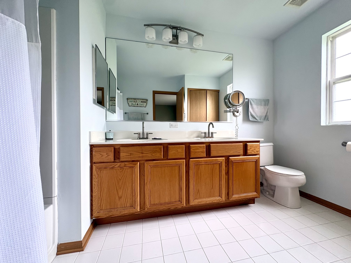3150 Montrose Drive, Lake In The Hills, IL 60156