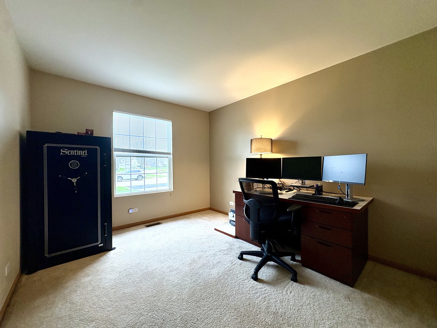 3150 Montrose Drive, Lake In The Hills, IL 60156