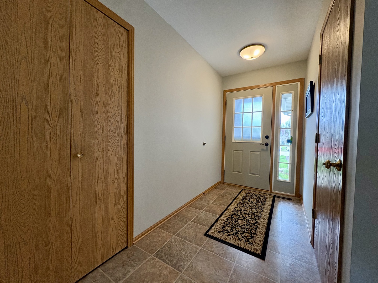 3150 Montrose Drive, Lake In The Hills, IL 60156