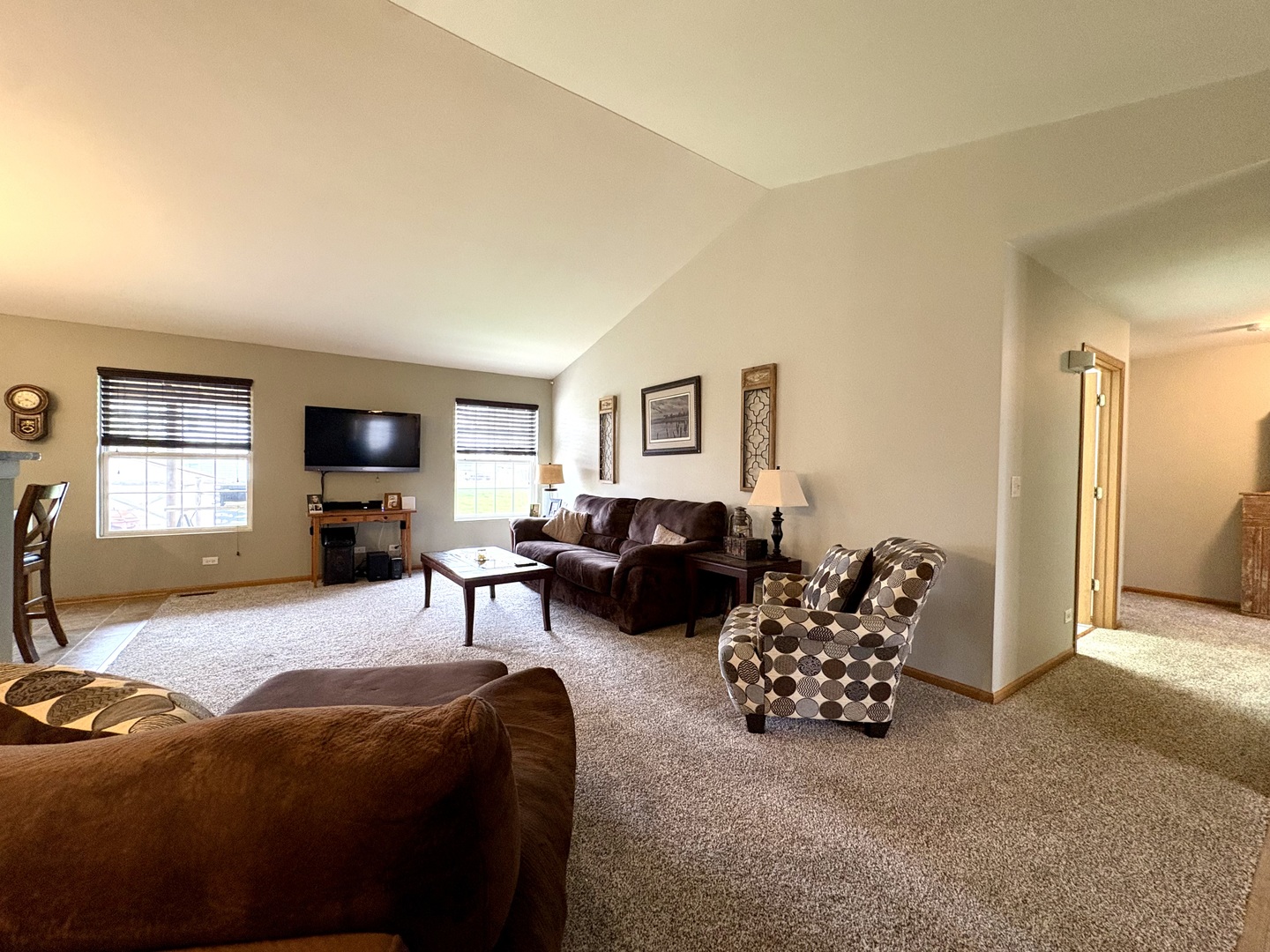 3150 Montrose Drive, Lake In The Hills, IL 60156