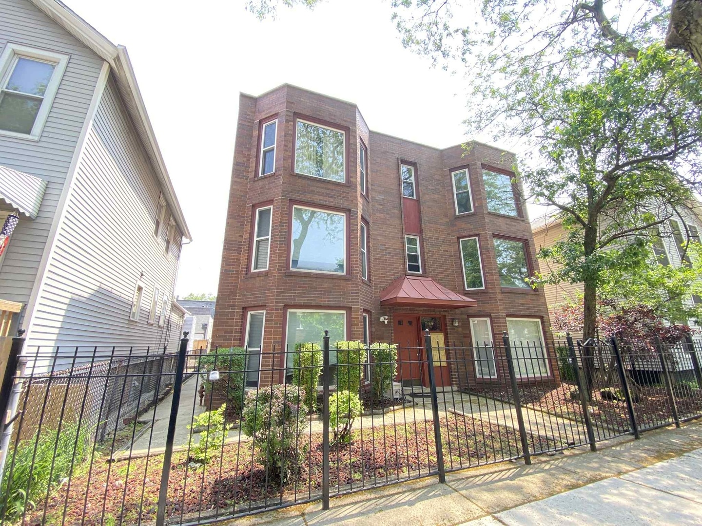 919 S Carpenter Street #3N, Chicago, IL 60607