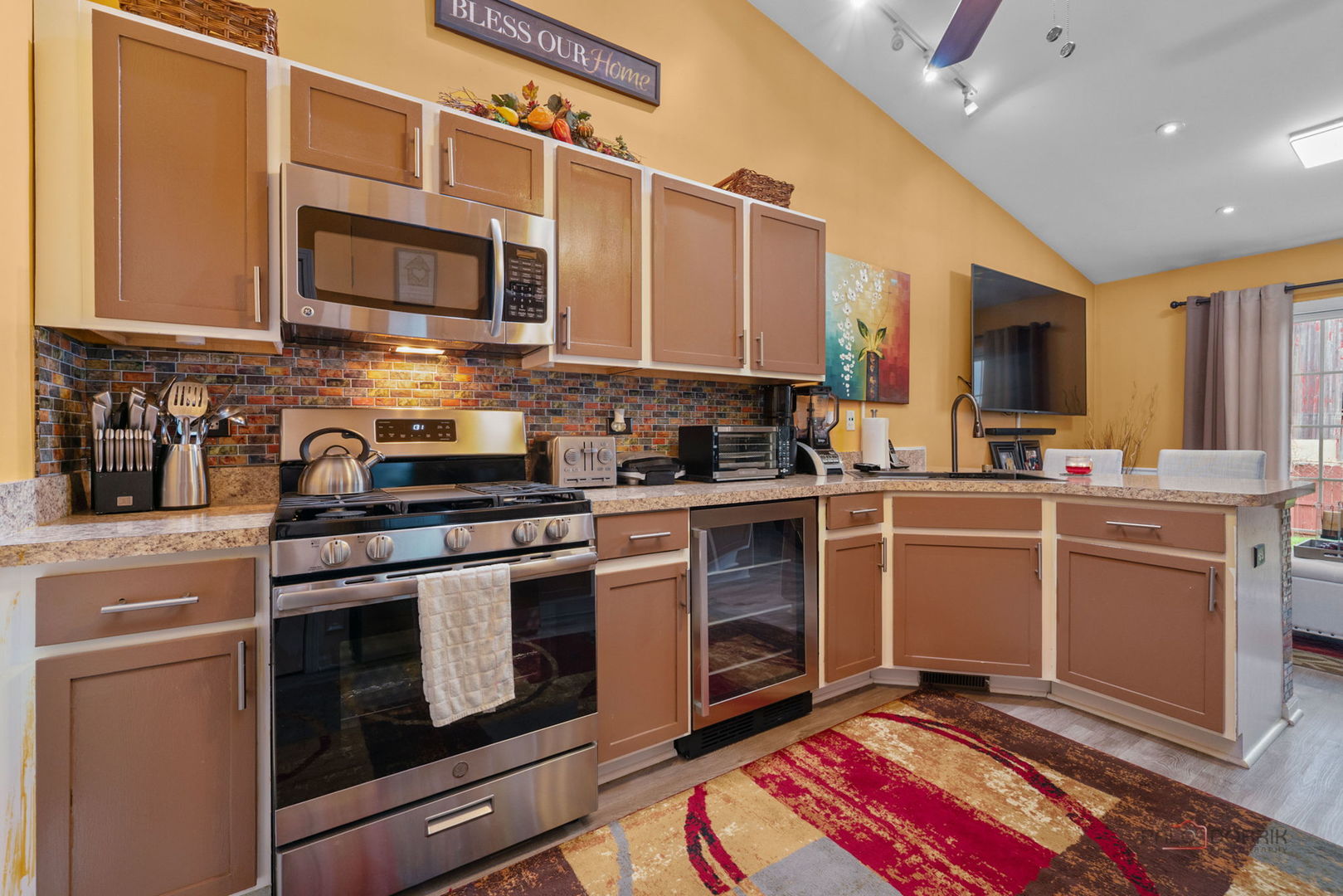 39806 Waterloo Drive, Beach Park, IL 60083