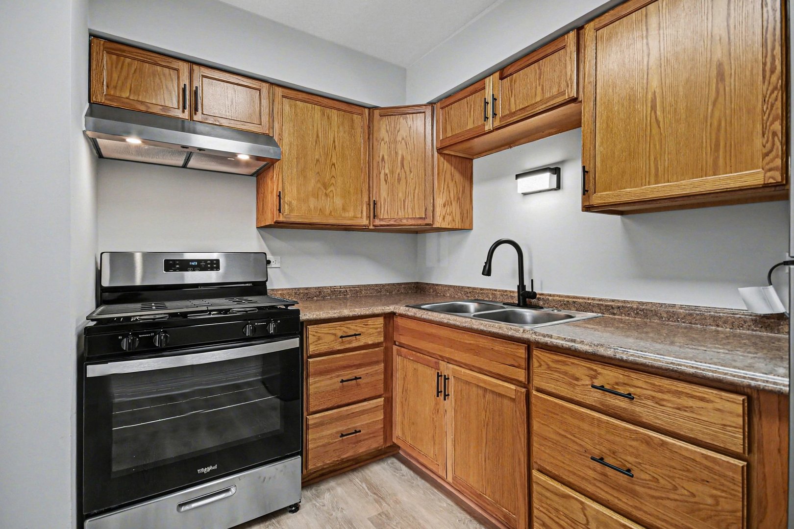 9720 S Pulaski Road #102, Oak Lawn, IL 60453