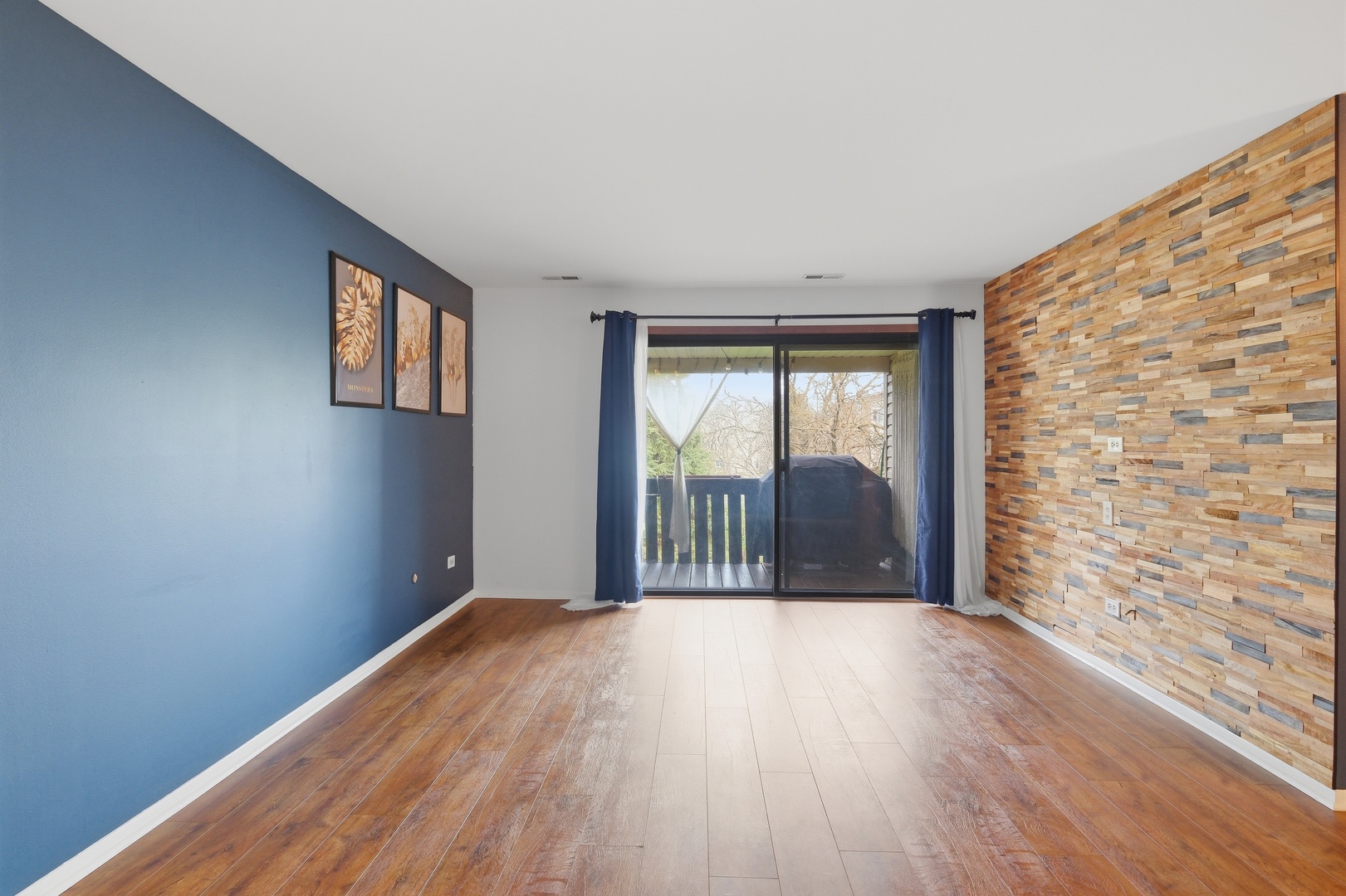 871 Cross Creek Court #C3, Roselle, IL 60172