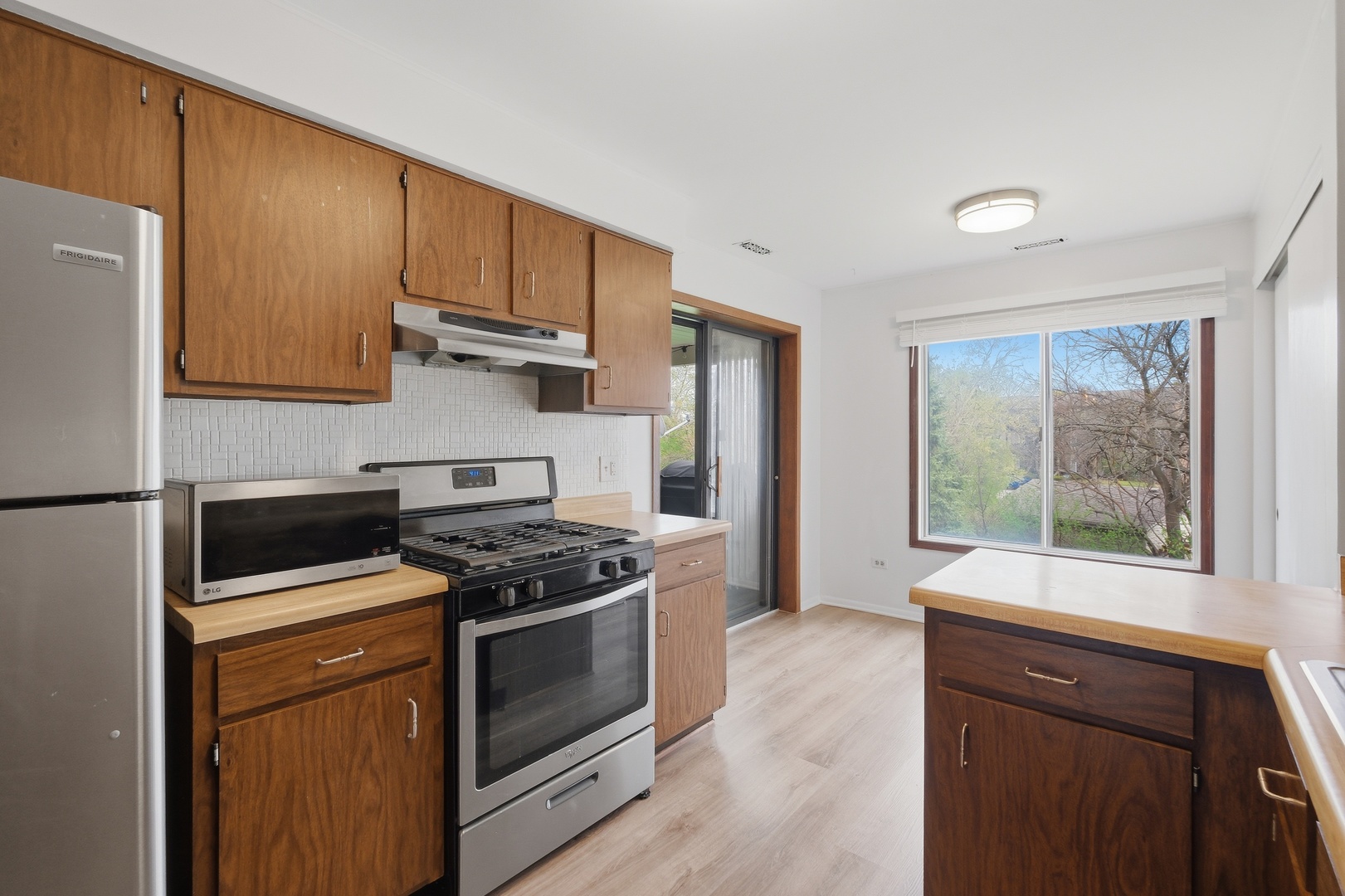 871 Cross Creek Court #C3, Roselle, IL 60172