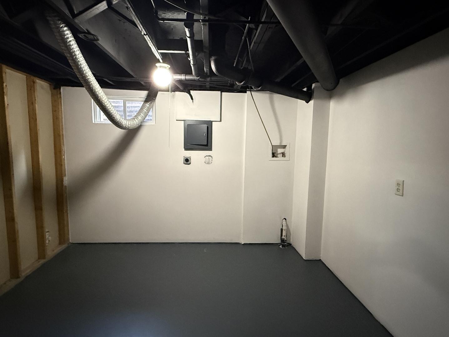 691 OLD INDIAN TRAIL Road, Aurora, IL 60506