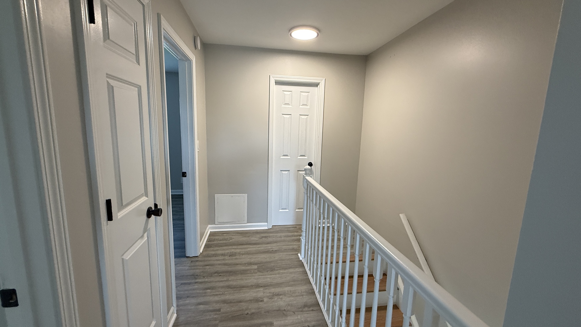 691 OLD INDIAN TRAIL Road, Aurora, IL 60506