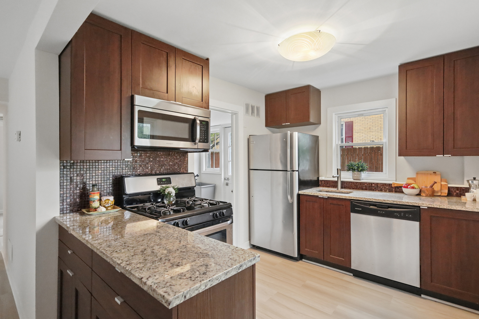 640 8th Avenue, La Grange, IL 60525