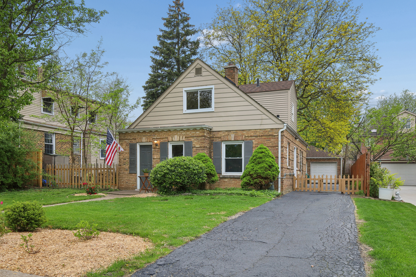 640 8th Avenue, La Grange, IL 60525