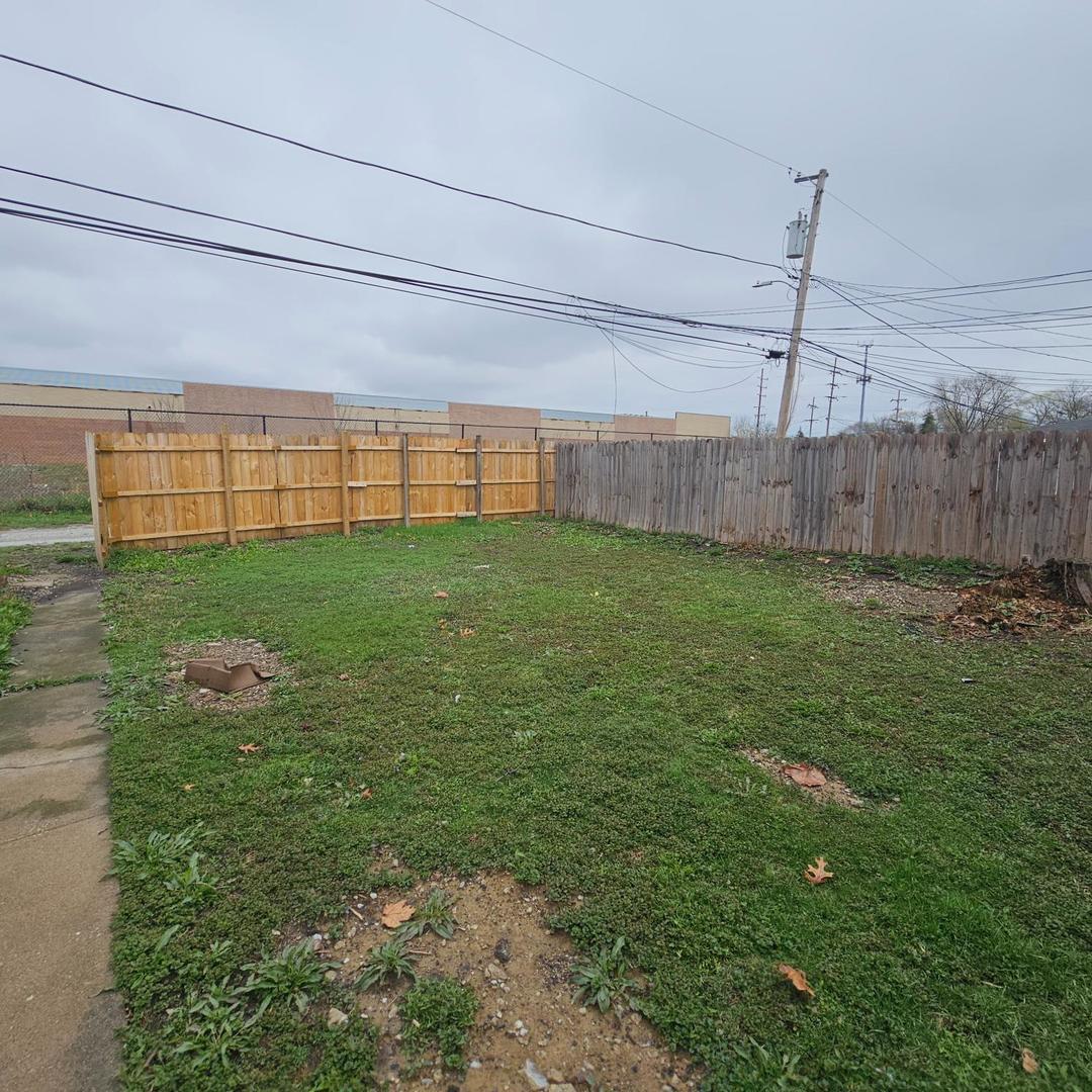 2626 W 96th Place, Evergreen Park, IL 60805