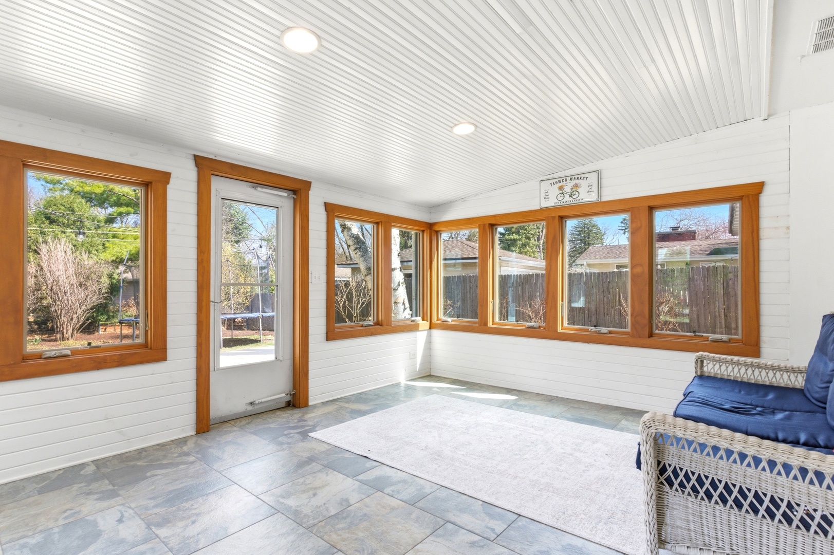 329 Tanoak Lane, Naperville, IL 60540