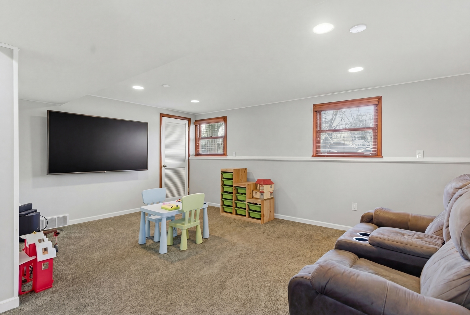 329 Tanoak Lane, Naperville, IL 60540