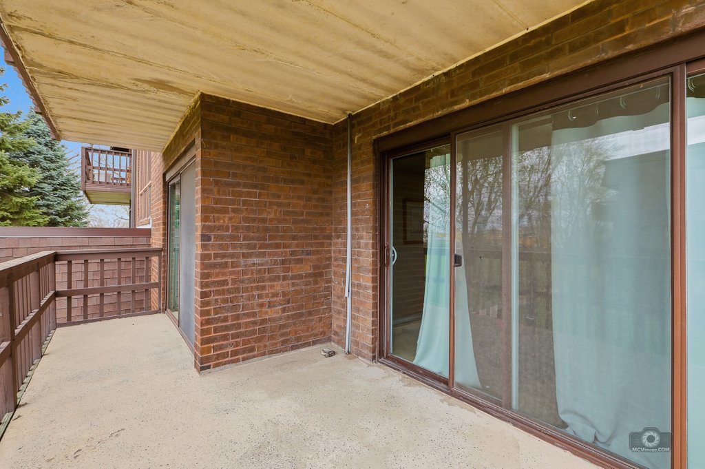 1619 Richmond Avenue #206, Joliet, IL 60435