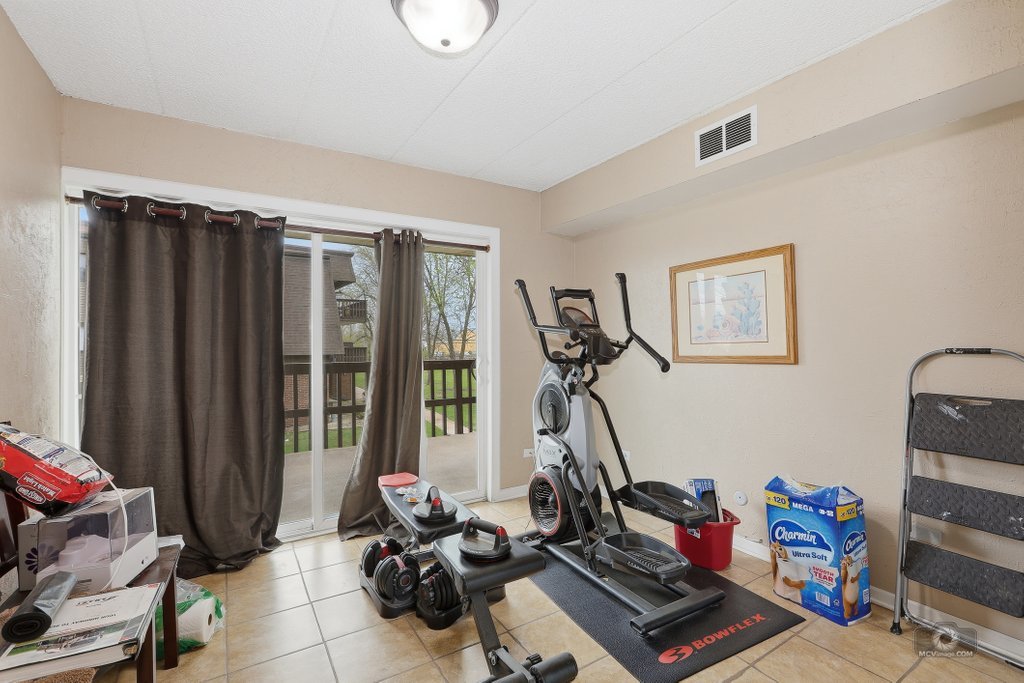 1619 Richmond Avenue #206, Joliet, IL 60435