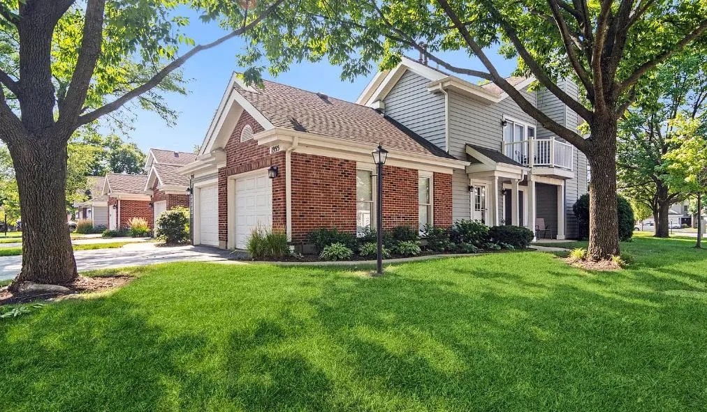 1955 N Stillwater Road #0, Arlington Heights, IL 60004