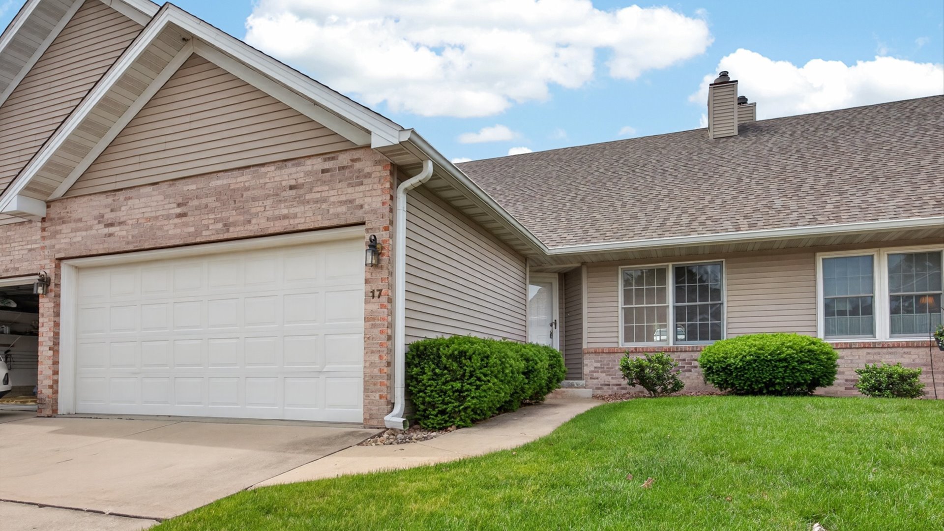 107 N Blair Drive #17, Normal, IL 61761