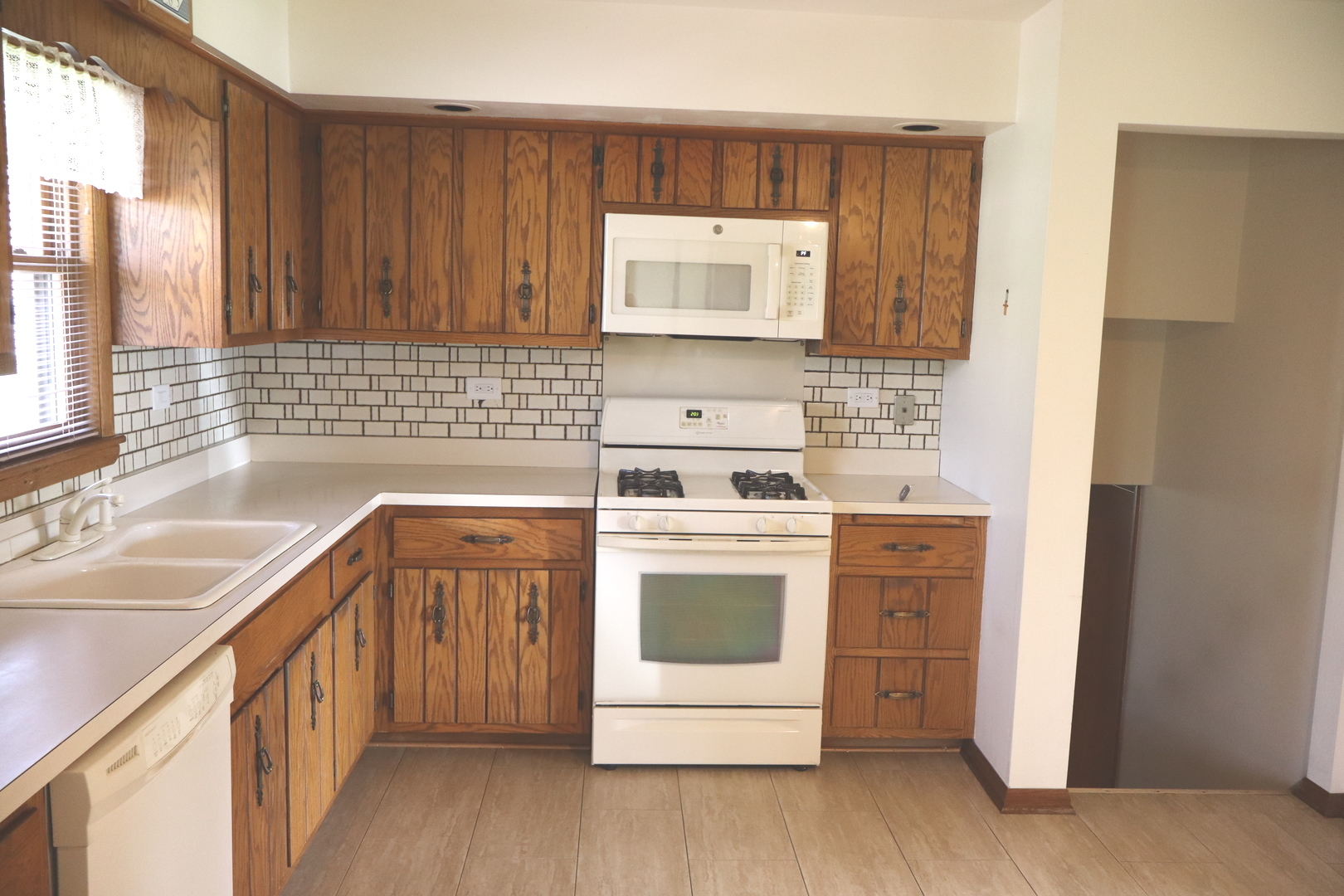 3846 W 157TH Street, Markham, IL 60428