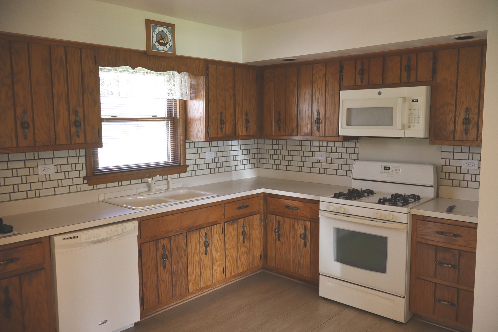 3846 W 157TH Street, Markham, IL 60428