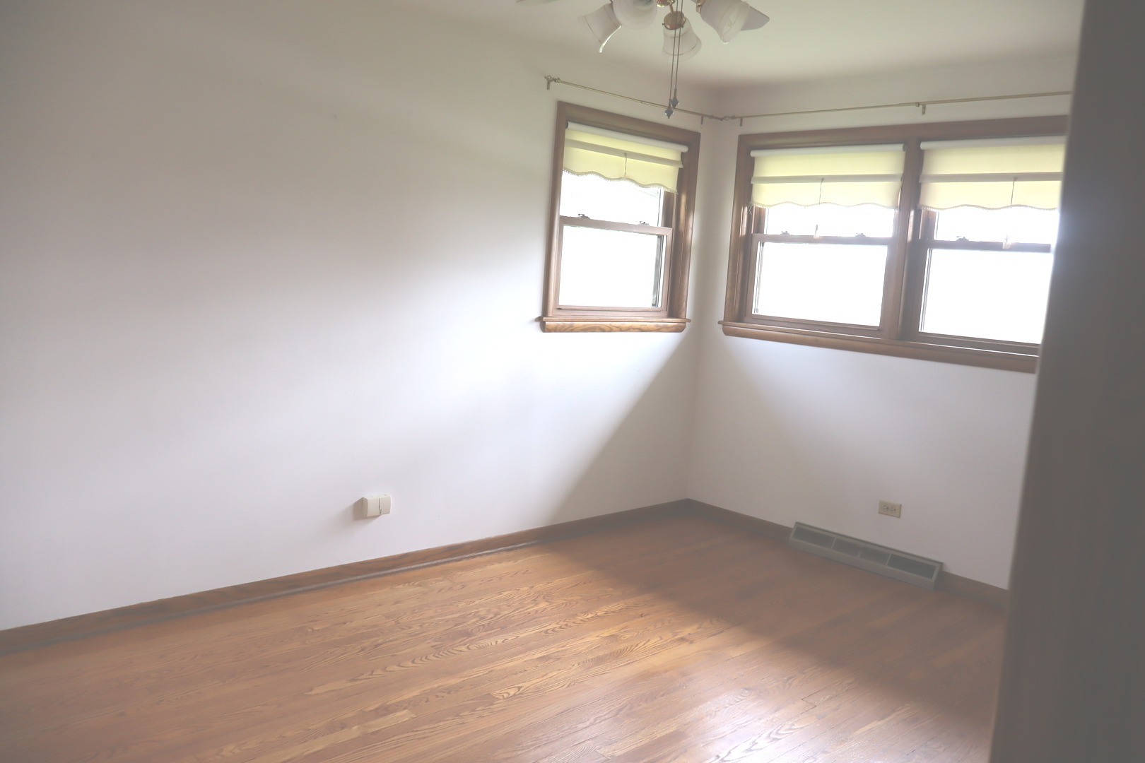 3846 W 157TH Street, Markham, IL 60428