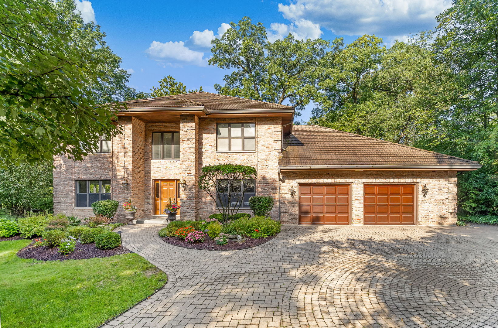 5454 Lee Avenue, Downers Grove, IL 60515