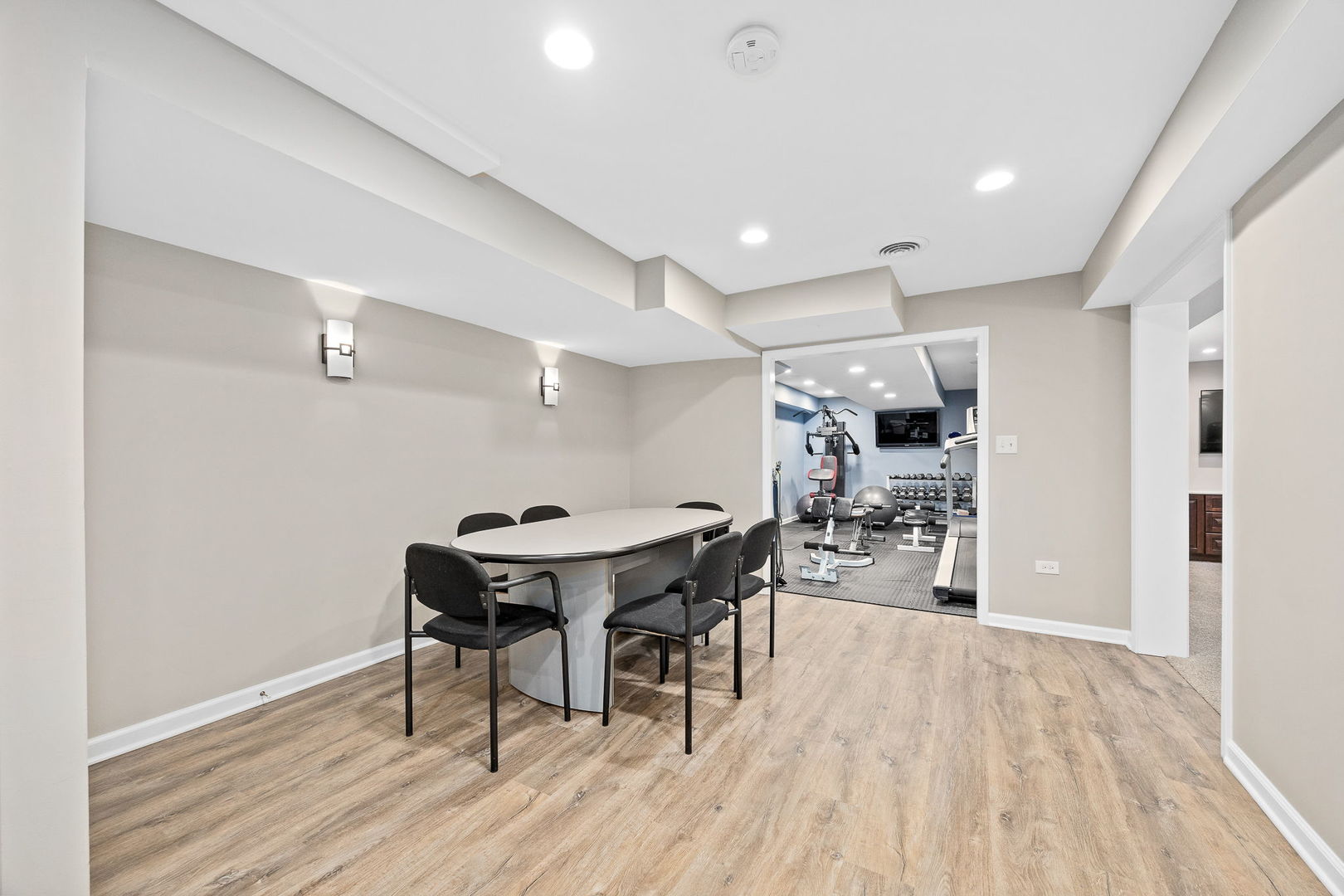 5454 Lee Avenue, Downers Grove, IL 60515